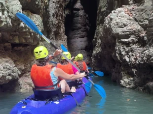 Kayak nei Canyon del Novella